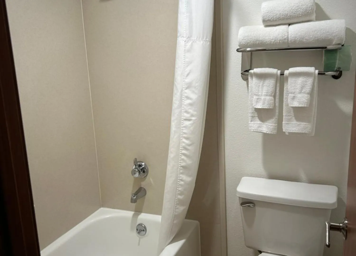 Country Inn & Suites By Radisson, Delta Park North Portland