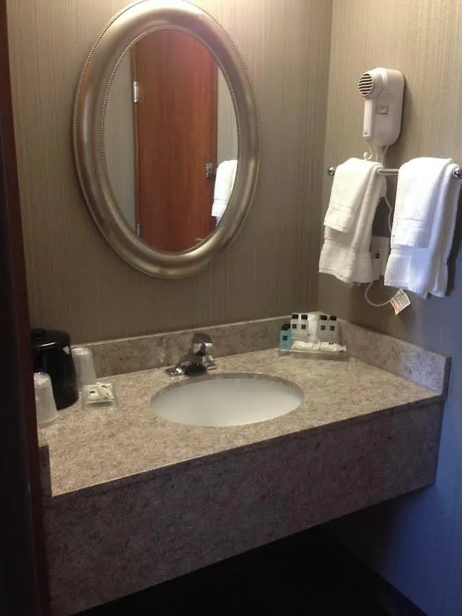 Hotel Country Inn & Suites By Radisson, Delta Park North Portland