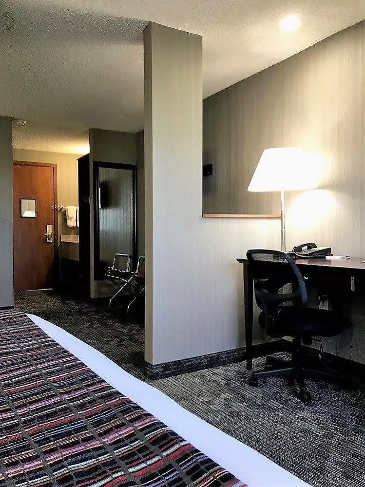 Country Inn & Suites By Radisson, Delta Park North Portland