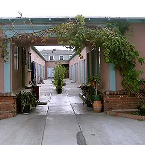 Pavilions 3*, Santa Mónica Estados Unidos